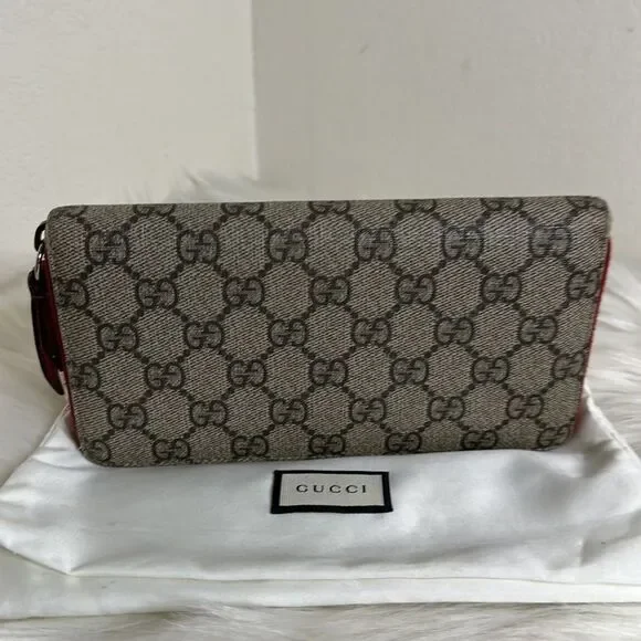 💯Authentic Gucci Beige/Red GG Supreme Canvas Cherry Zip Around Wallet🍀 - Picture 7 of 17